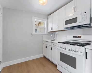 4561 Lake Avenue - Photo Thumbnail 2