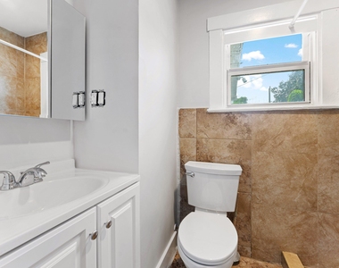 4561 Lake Avenue - Photo Thumbnail 7