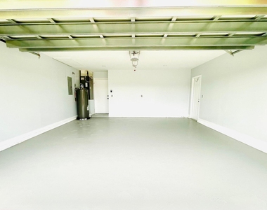142 La Mancha Avenue - Photo Thumbnail 8
