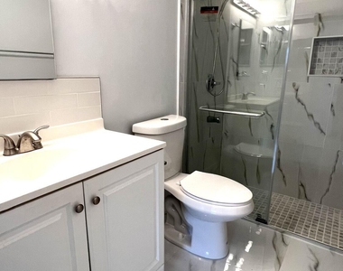 8743 Rheims Road - Photo Thumbnail 14