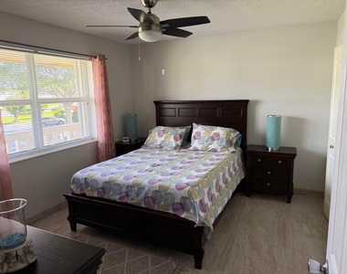 1950 Nw 13th Street - Photo Thumbnail 7