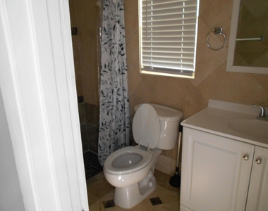 827 Nw 87th Avenue - Photo Thumbnail 18