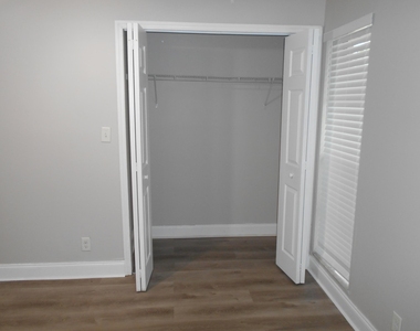 827 Nw 87th Avenue - Photo Thumbnail 24