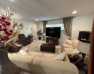 22 Colonial Club Drive - Photo Thumbnail 3