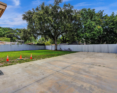 2180 Nw 105th Terrace - Photo Thumbnail 33
