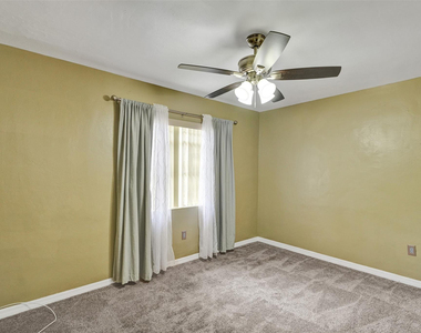 2180 Nw 105th Terrace - Photo Thumbnail 16