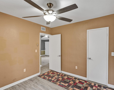 2180 Nw 105th Terrace - Photo Thumbnail 22
