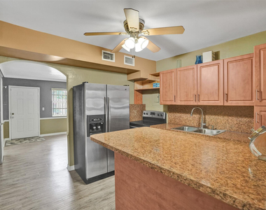 2180 Nw 105th Terrace - Photo Thumbnail 11