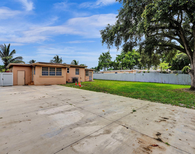 2180 Nw 105th Terrace - Photo Thumbnail 34