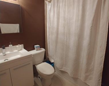 7373 Nw 174th Terrace - Photo Thumbnail 8