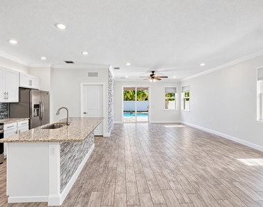 4065 Tomoka Drive - Photo Thumbnail 3