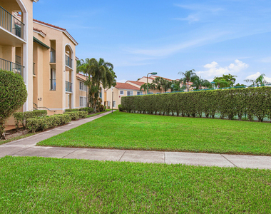 1743 Village Boulevard - Photo Thumbnail 6