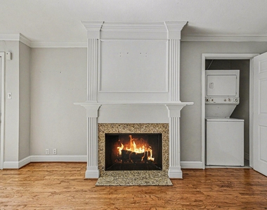 5222 Fleetwood Oaks Avenue - Photo Thumbnail 3