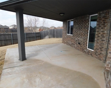 17517 Black Hawk Drive - Photo Thumbnail 19