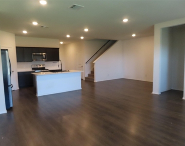 3037 Zinnia Street - Photo Thumbnail 12