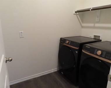 3037 Zinnia Street - Photo Thumbnail 17