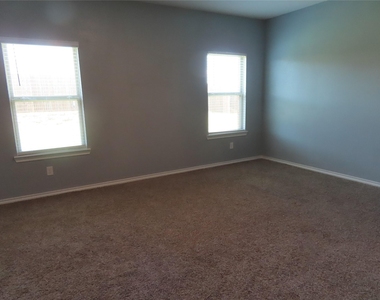 3037 Zinnia Street - Photo Thumbnail 10