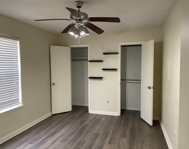 5816 Chadsford Court - Photo Thumbnail 11