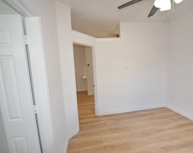 3701 Cedarplaza Lane - Photo Thumbnail 13