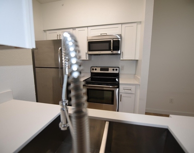 3701 Cedarplaza Lane - Photo Thumbnail 7