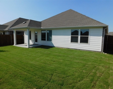 1407 Buck Run Drive - Photo Thumbnail 4