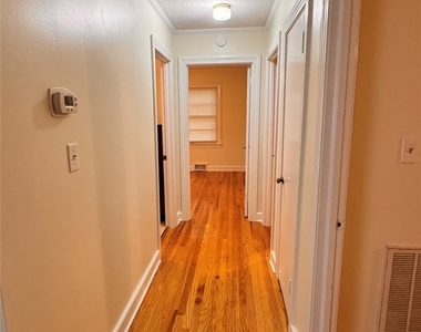 690 Brookdale Drive - Photo Thumbnail 3