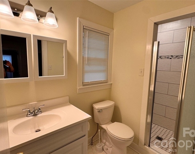 690 Brookdale Drive - Photo Thumbnail 5