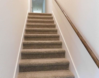 6226 Silver Maple Way - Photo Thumbnail 7