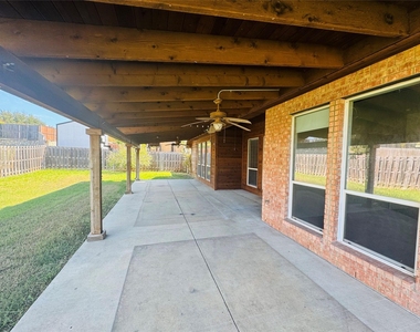 1545 Avonlea Drive - Photo Thumbnail 13