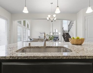 14841 Germantown Lane - Photo Thumbnail 13