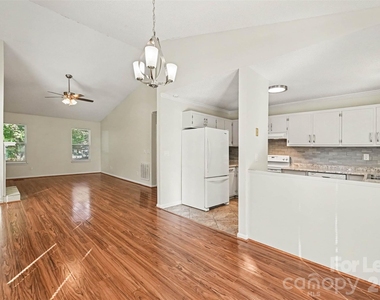 3227 Archdale Drive - Photo Thumbnail 5