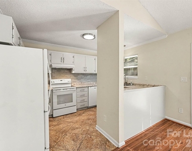 3227 Archdale Drive - Photo Thumbnail 6