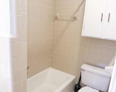 6454 Camp Bowie Boulevard - Photo Thumbnail 17