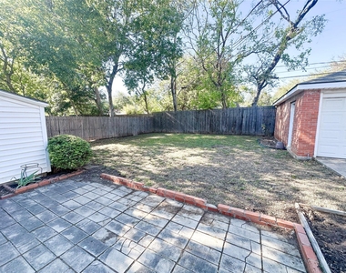 6454 Camp Bowie Boulevard - Photo Thumbnail 3