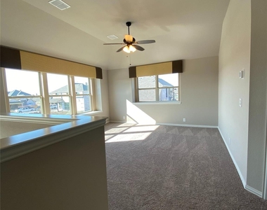 313 Richard Street - Photo Thumbnail 11