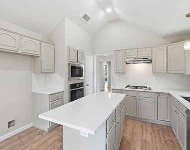 902 Santa Cruz - Photo Thumbnail 12