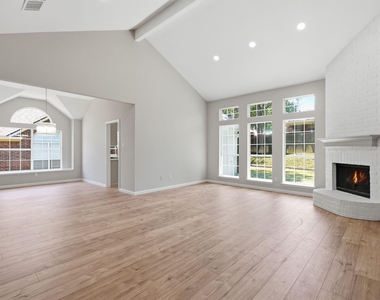 902 Santa Cruz - Photo Thumbnail 7