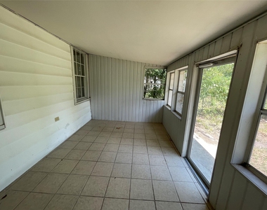 1033 N Lockhart Street - Photo Thumbnail 14