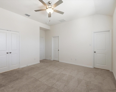 2537 Buttonbush Lane - Photo Thumbnail 11