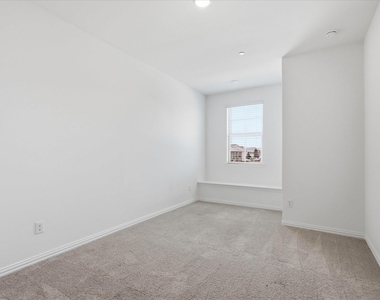 2537 Buttonbush Lane - Photo Thumbnail 15