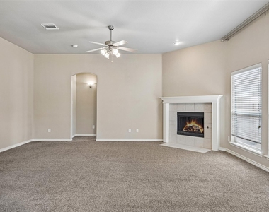 1612 Balboa Lane - Photo Thumbnail 12