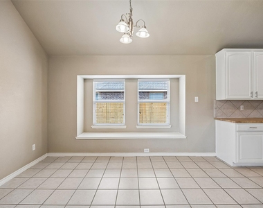 1612 Balboa Lane - Photo Thumbnail 7