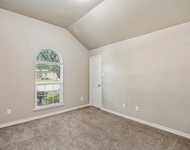 1612 Balboa Lane - Photo Thumbnail 18