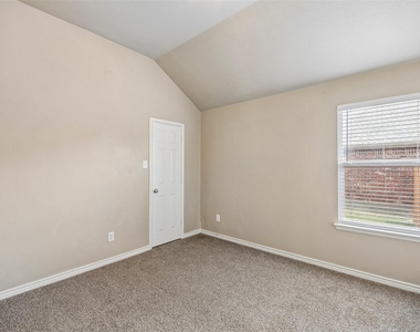 1612 Balboa Lane - Photo Thumbnail 21