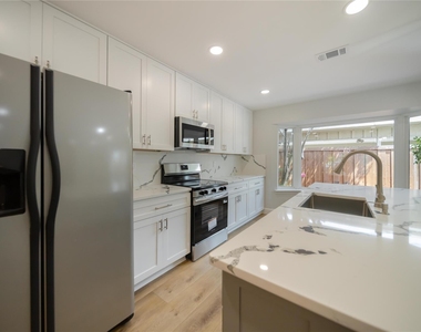 4333 Harvest Hill Road - Photo Thumbnail 7