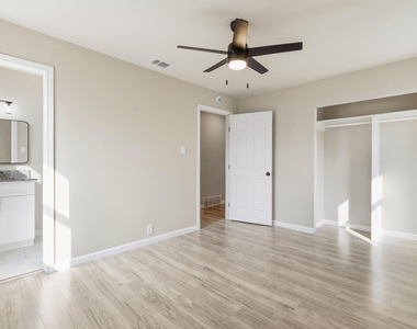 2116 Ridgeway Street - Photo Thumbnail 1