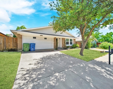 2212 Sheraton Drive - Photo Thumbnail 1