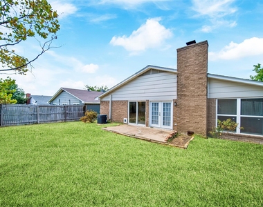 2212 Sheraton Drive - Photo Thumbnail 22