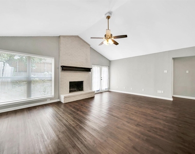 2212 Sheraton Drive - Photo Thumbnail 9