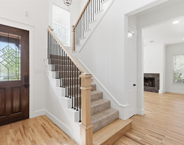 336 Kaye Street - Photo Thumbnail 2
